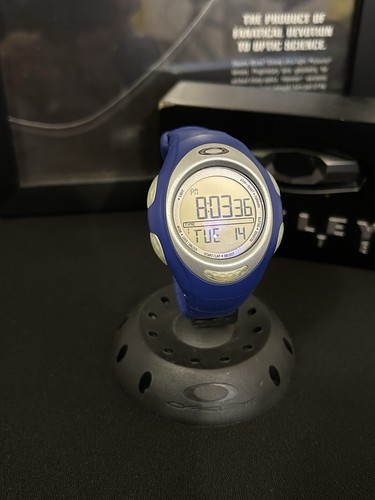 Oakley blue watch 082 - blue, 10-082