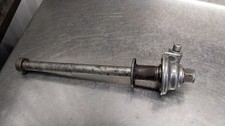 SUZUKI GS650 FRONT WHEEL SPINDLE AXLE SPEEDO DRIVE GS 650 G KATANA GS650G