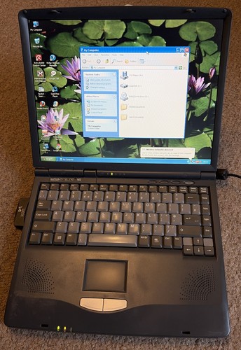 Vintage windows laptop - windows, xp