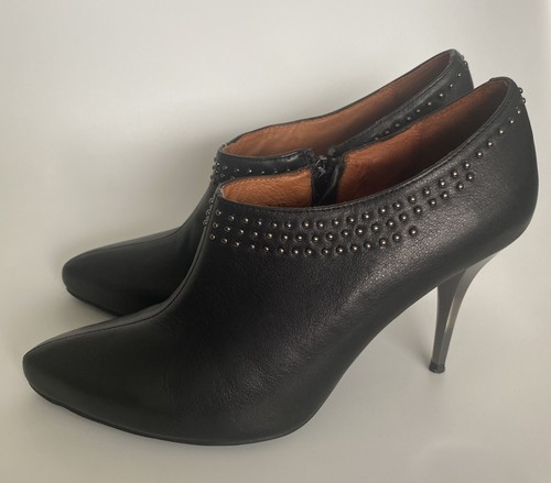 Soft black stiletto leather - stiletto,