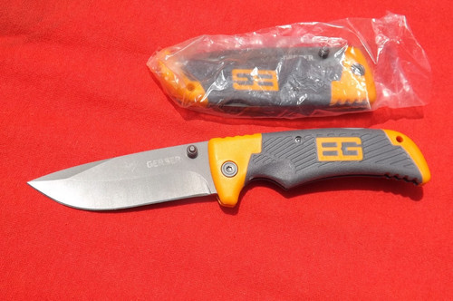 Lot bear grylls - ,