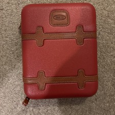 Brics Qatar Airways EMPTY Toiletry Hard Shell Cosmetic Luggage shaped Case 