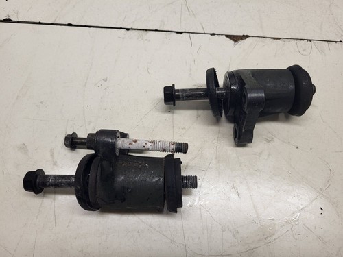 Kawasaki zr750 engine brackets - kawasaki,