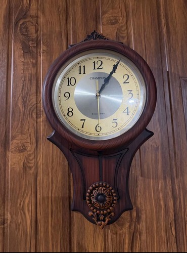 Wall clock vintage style - -,