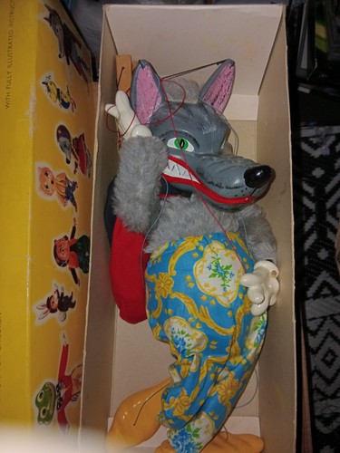 Pelham vintage puppet wolf - pelham,