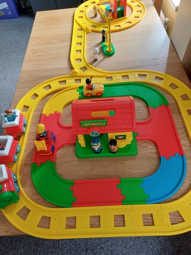 Elc happyland train set - happyland,