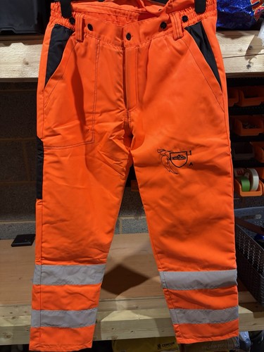 Chainsaw trousers - chainsaw,