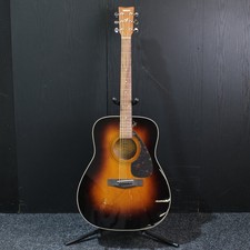 Yamaha F370 Acoustic Guitar