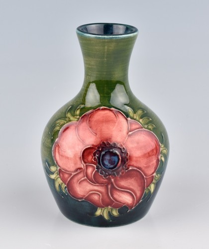 Moorcroft pottery anemone - pottery,