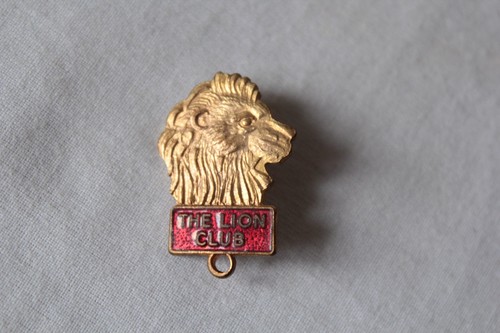 Vintage the lion - vintage, brass