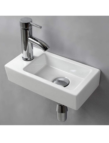 Small bathroom wall - small,
