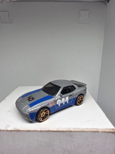 Hot wheels porsche 944 - hot,
