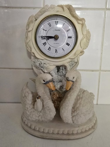 Vintage juliana quartz swans - ,