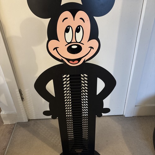 Vintage metal standing - metal,