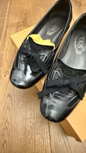 Tod black sporty patent - tod’s,