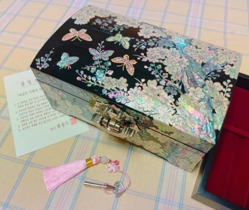 Korean mother pearl jewelry - pearl,
