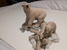 2 x SHERRATT & SIMPSON POLAR BEARS Walking Playing in Snow Figures Ornaments