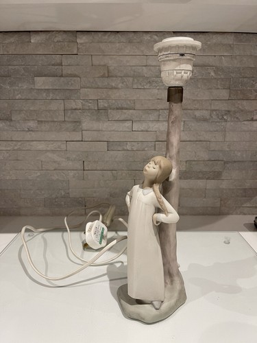 Nao grainy girl - nao, pat
