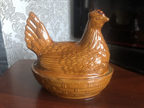 Vintage moira pottery hen - vintage, egg