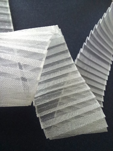 White pleated sheer - white,