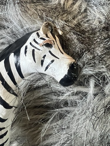 Vintage zebra figurine - zebra,