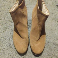 brand new never worn Clarks