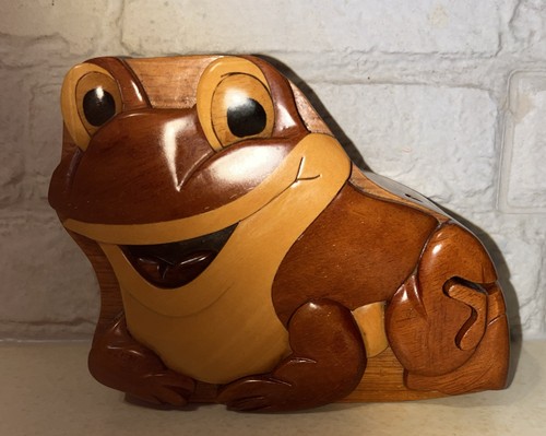 Frog wooden puzzle box - puzzle,