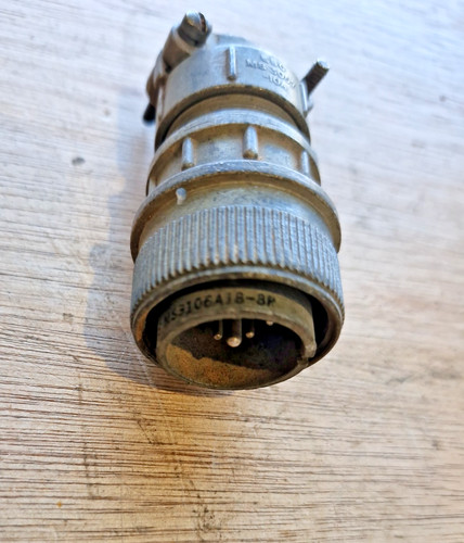 Amphenol male cable plug - amphenol,