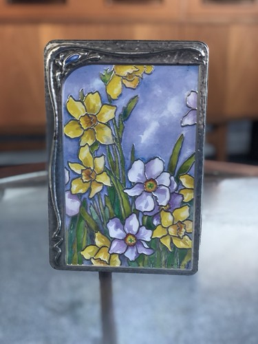 Vintage churchills daffodils - vintage,