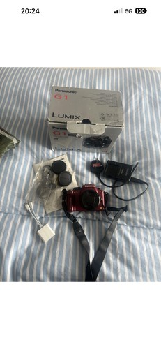 Panasonic lumix 1mp - 12.1mp, red