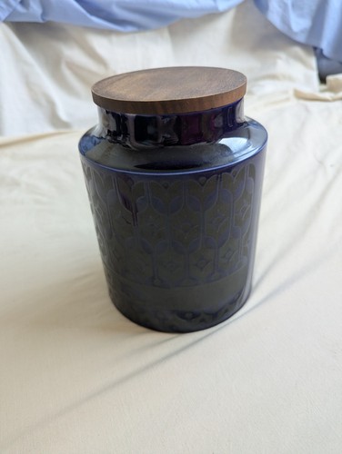 Large storage jar hornsea - large,