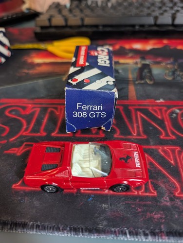Corgi ferrari 308 gts - ferrari,
