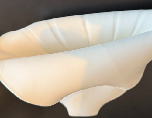 Beautiful art piece vase - beautiful, with