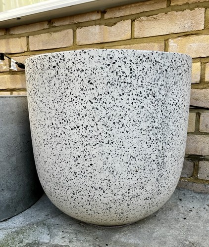 Large concrete terrazzo - large,