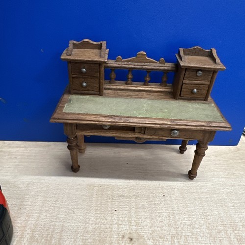 Vintage dolls house hand made - dolls,