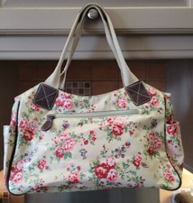 Oil cloth beige floral