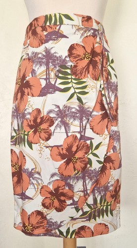 Ladies 1950s style hawaiian - style,