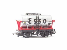 Hornby Silver Esso Tanker /