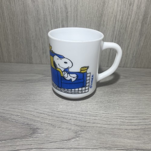 Peanuts snoopy glass mug - snoopy,