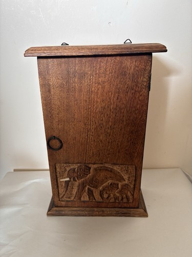 Wooden key cabinet mango wood - wooden,