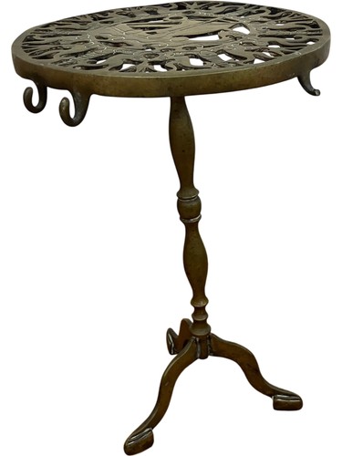 Vintage metal side table - metal,