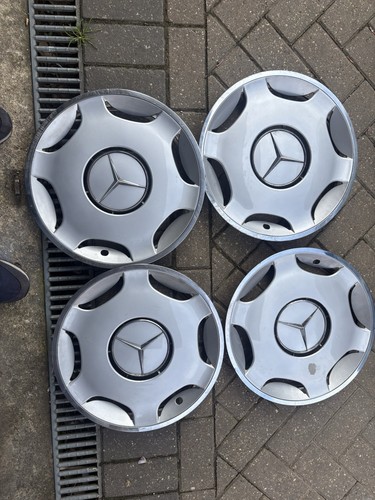 Mercedes 15in hub caps - x,
