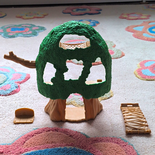 Sylvanian families mini tree - families,