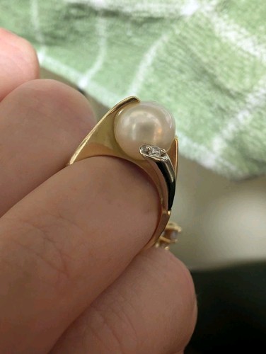 10k not 9ct gold pearl - 10k,