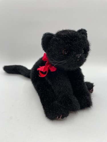 Classic black kitty cat - ty,