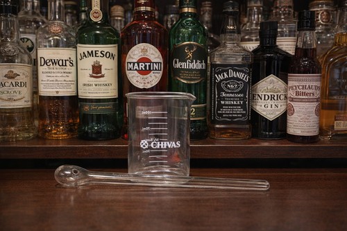 Chivas glass measuring beaker - glass,
