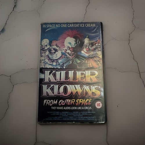 Killer klowns from - from, outer