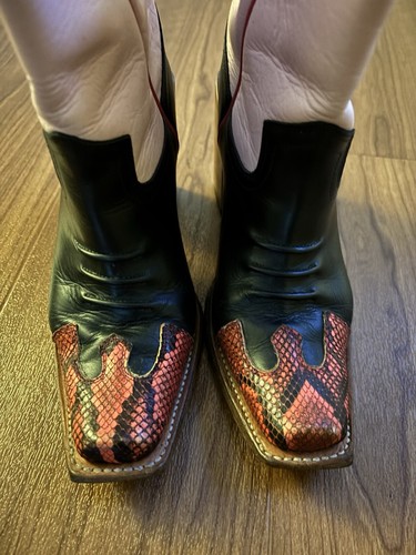 Soles cowboy boots designed - boots,,