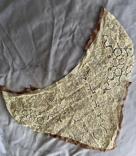 Antique lace remnant - antique, bodice