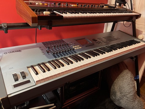 Yamaha motif xs8 professional - motif,